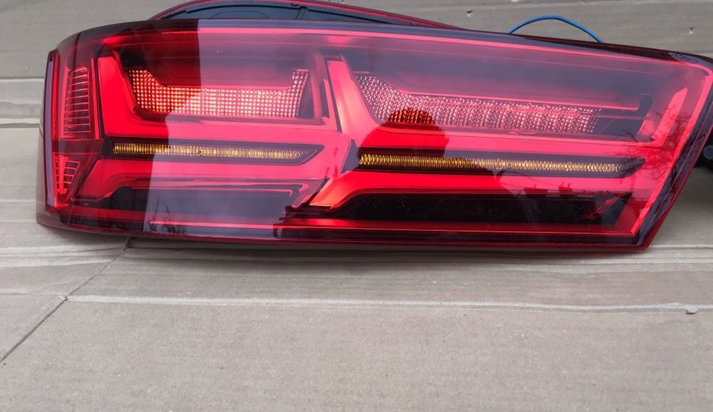 Audi Q7 q7 4M фара фонарь ліхтар стоп оптика задня динамічна в наличии