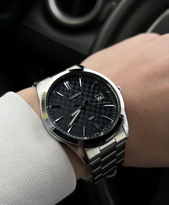 Чоловічий годинник Casio mtp-vd03d оригінал гарантія 2 роки