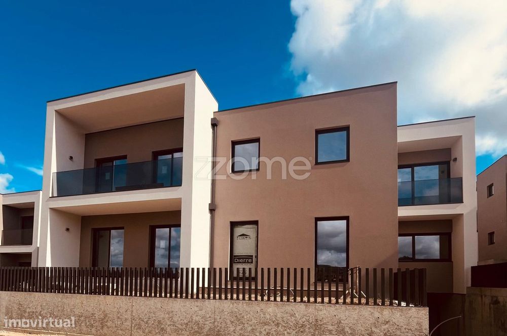 Apartamento T1, 53m2, F/R AA, Vila F. S. Martinho, Barcelos