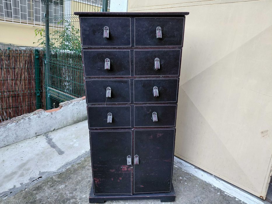 Móvel Grande Antigo em Madeira com 4 Gavetas