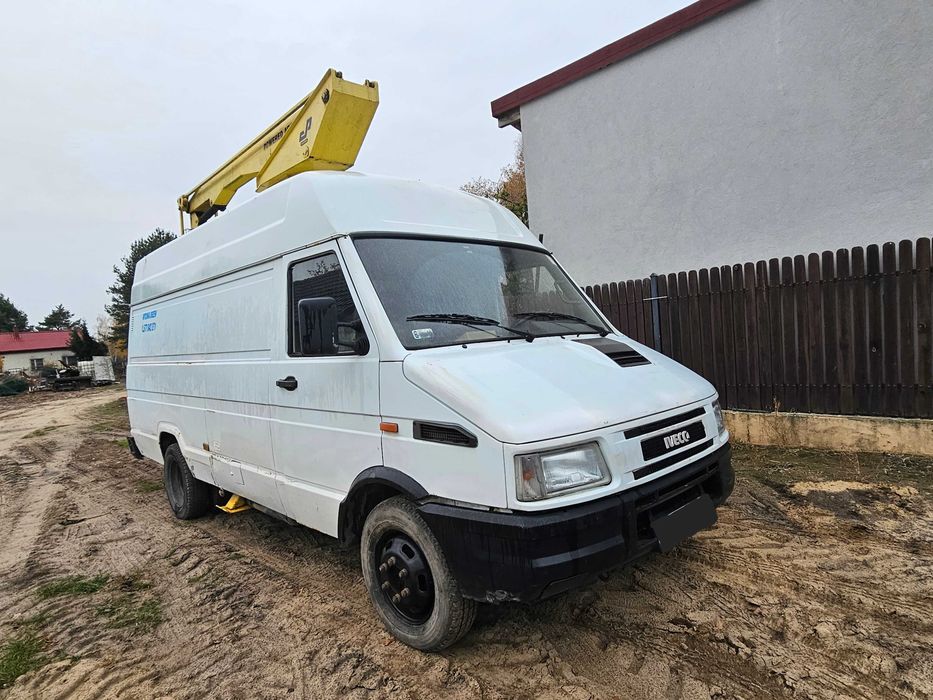 Sprzedam podnośnik koszowy IVECO Daily