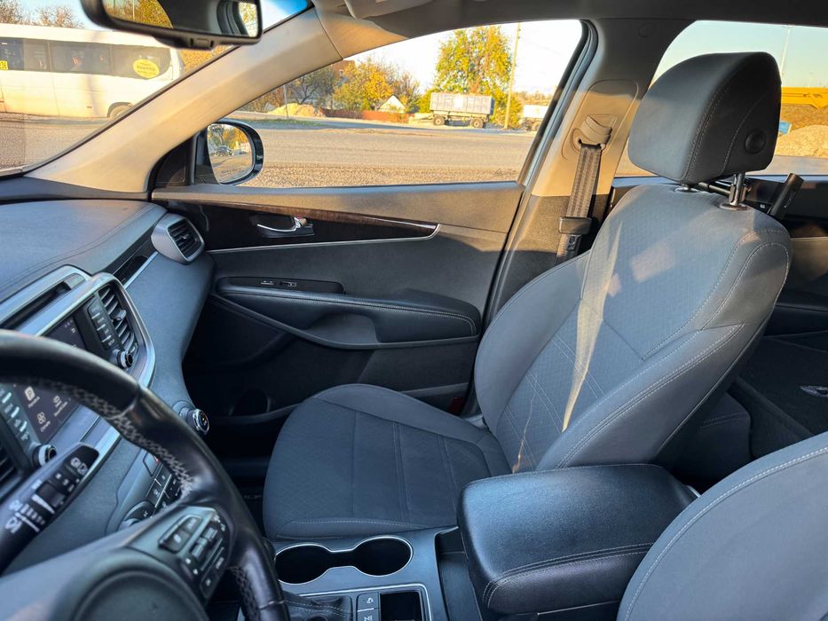 Продам Kia Sorento 2016 LX III покоління 2.4 GDi AT4x4