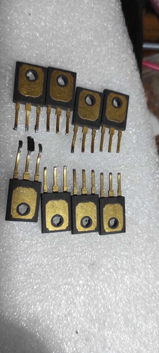 Транзистор aa639 MJE1102 в позолоте