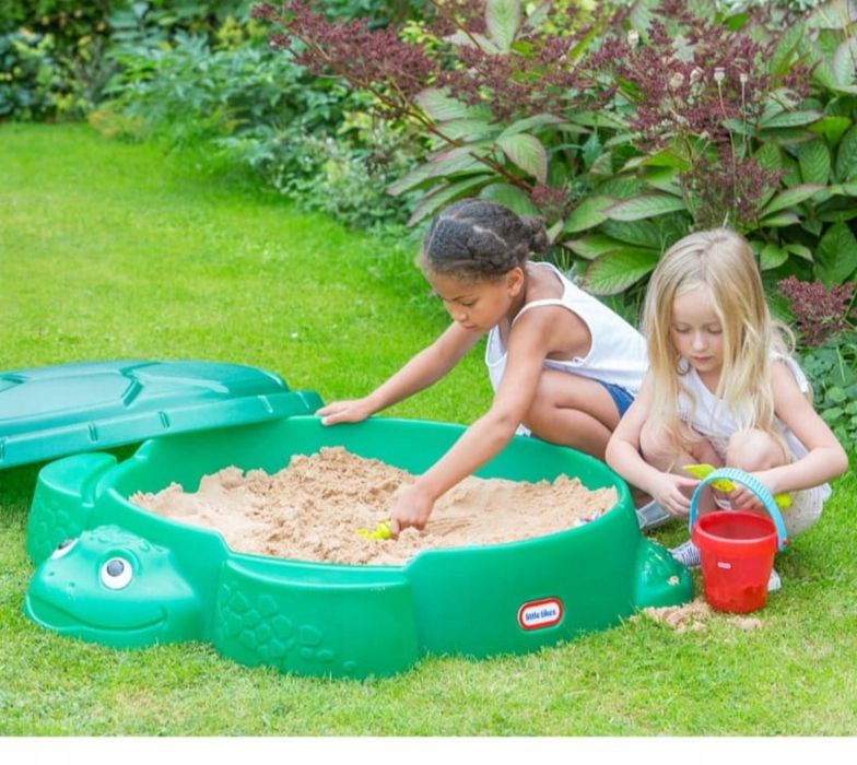 Piaskownica używana stan bdb żółw. Zamykana . Little tikes
