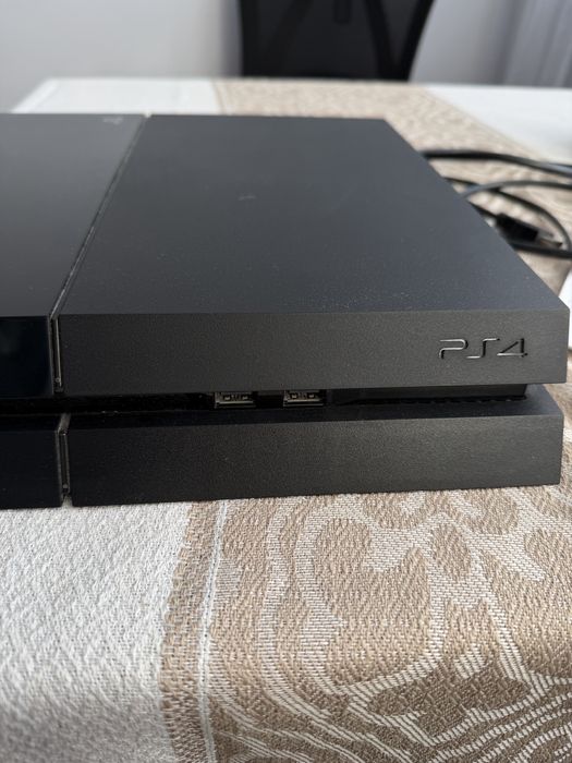 Konsola  playstation 4