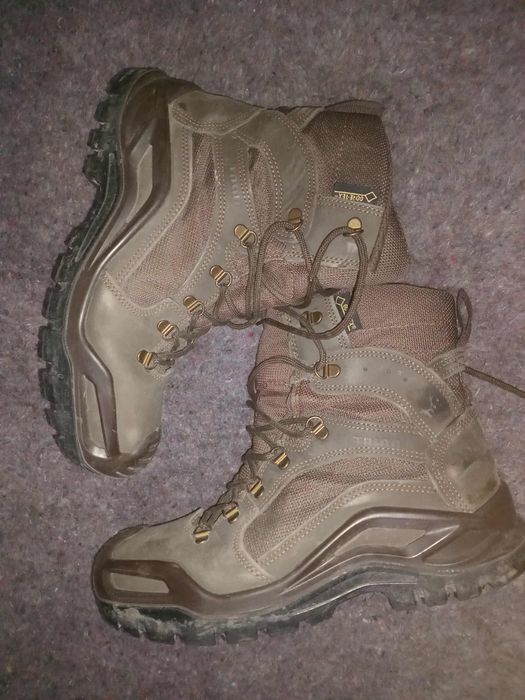 Берци стан нових, одягались декілька разів