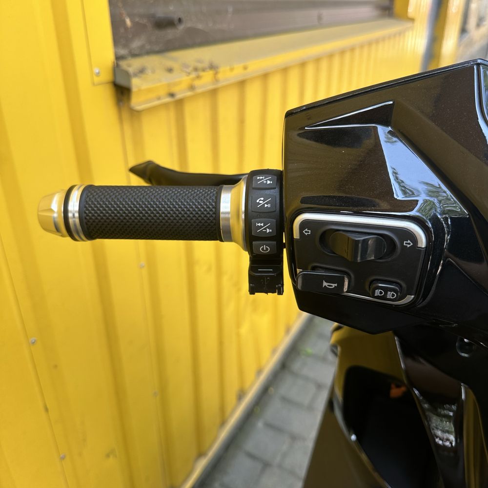 Новий електричний скутер Blinc Beta Nova 2000W 72V32Ah 2025р.