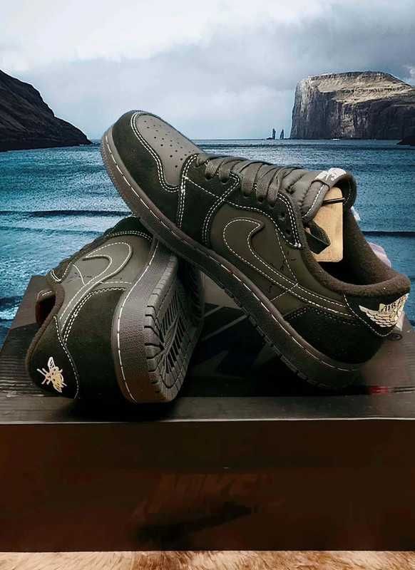 Jordan 1 Retro Low OG SP Travis Scott Black Phantom R-42
