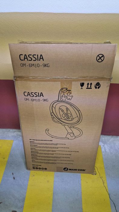 Esperguiçadeira Maxi-Cosi Cassia Essential Grey como nova