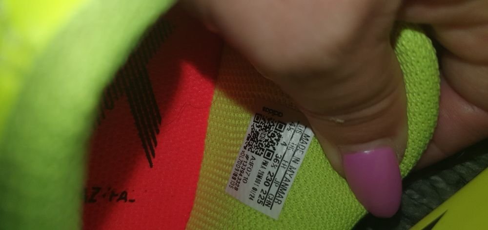 Chuteiras adidas 36.5