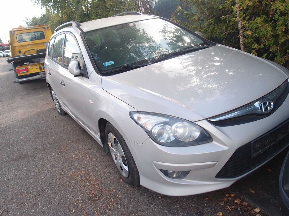 Hyundai I30 SW / 1.4 109km / 2010r. / na części