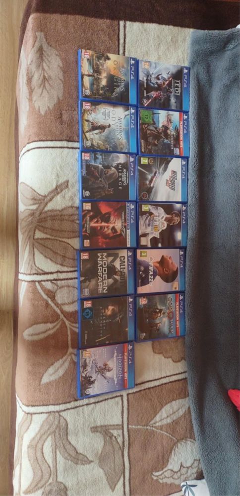 Ps4 model CUH2226A + 13 gier gry pokazane na ostatnim zdj