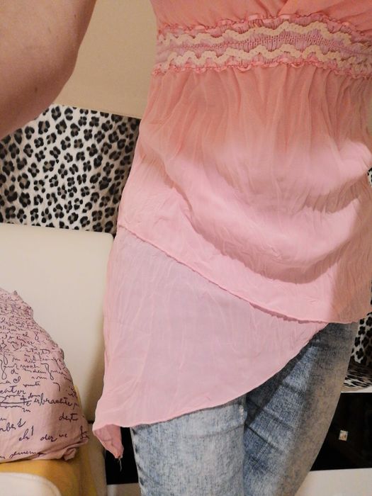 Zwiewna różowa bluzka wiązana na szyję cekiny S M asymetryczna
