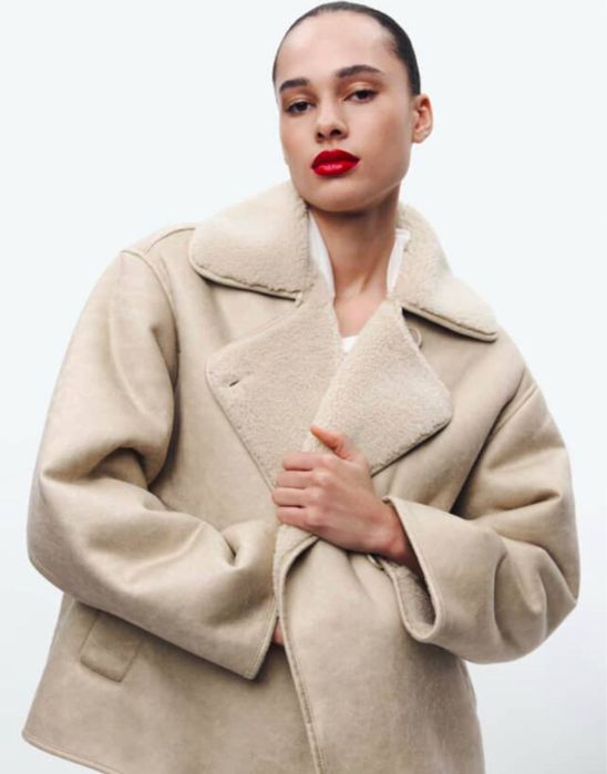 Дублянка Zara бежого кольору