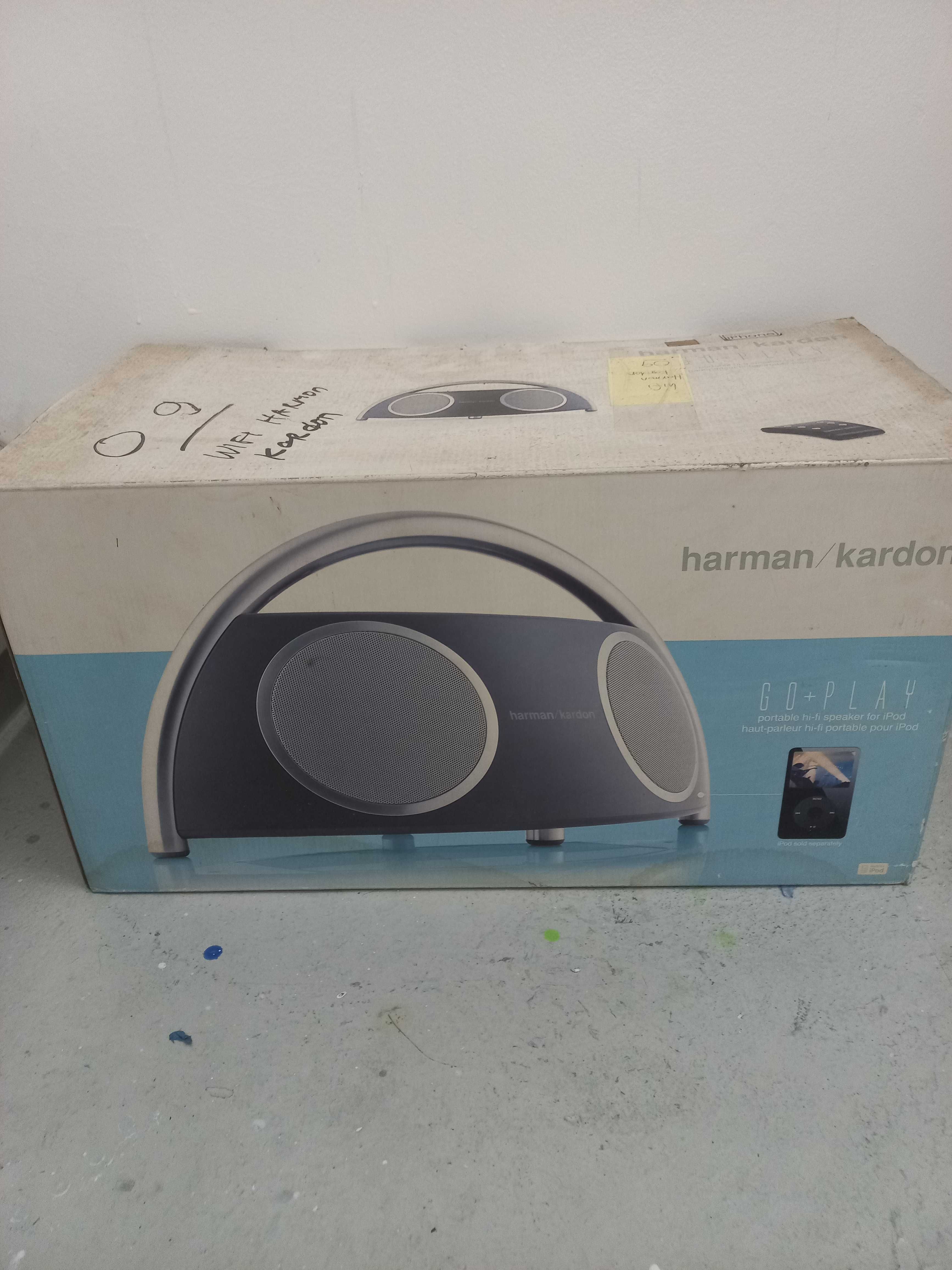 Harmon Kardon portable hi fi speaker