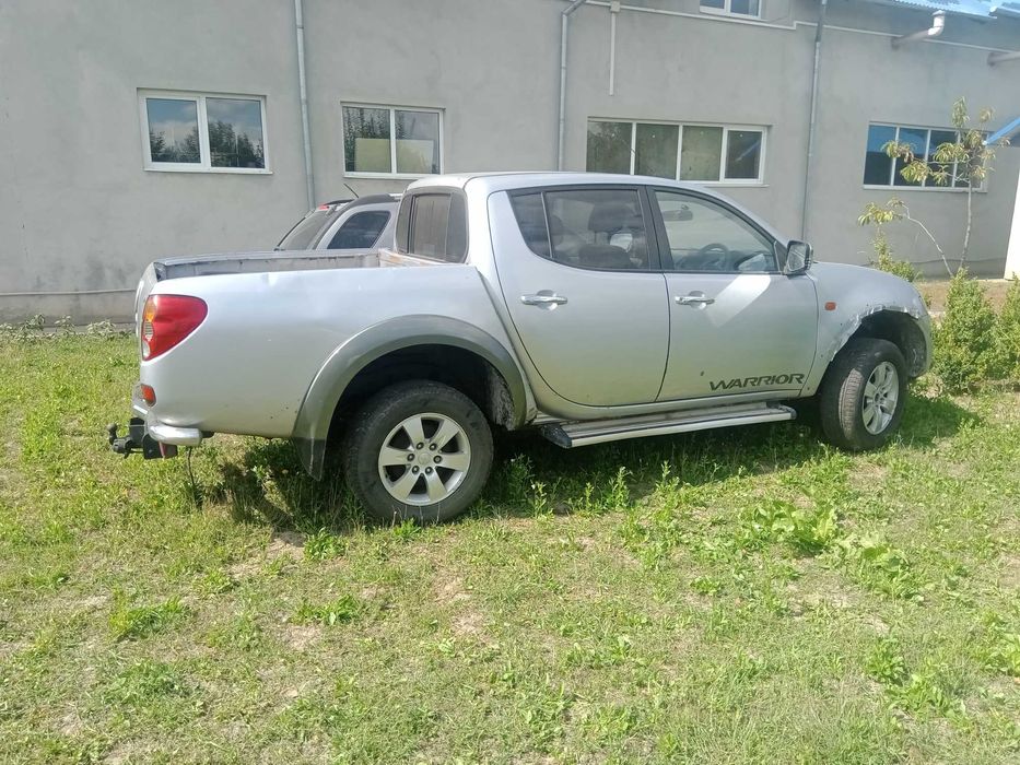 продам mitsubishi l200 для ЗСУ 4х4 правий руль
