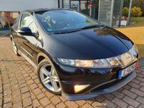 Honda Civic 1.8 benzyna bezwypadkowy z Niemiec oplacony