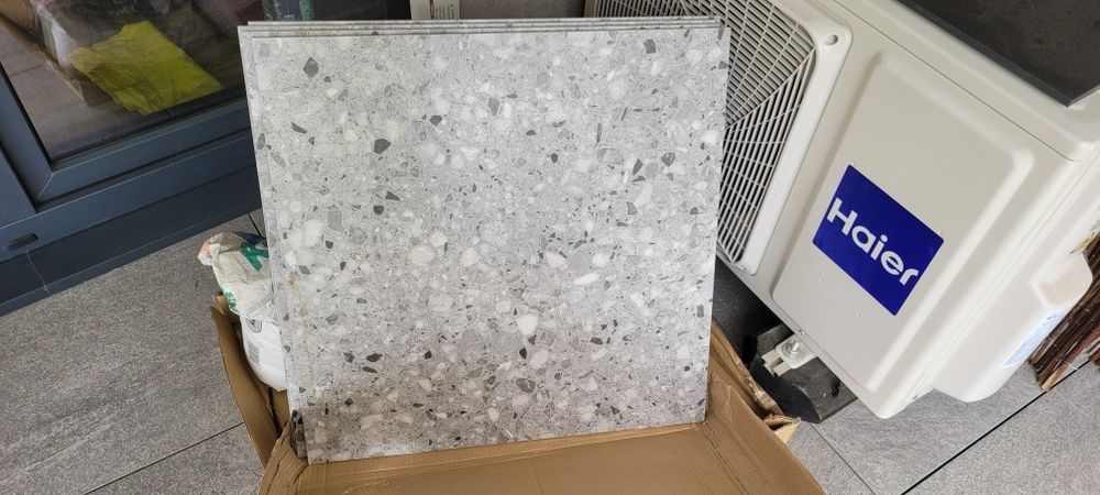 Płytki gresowe Tubądzin Macchia Graphite mat 60x60