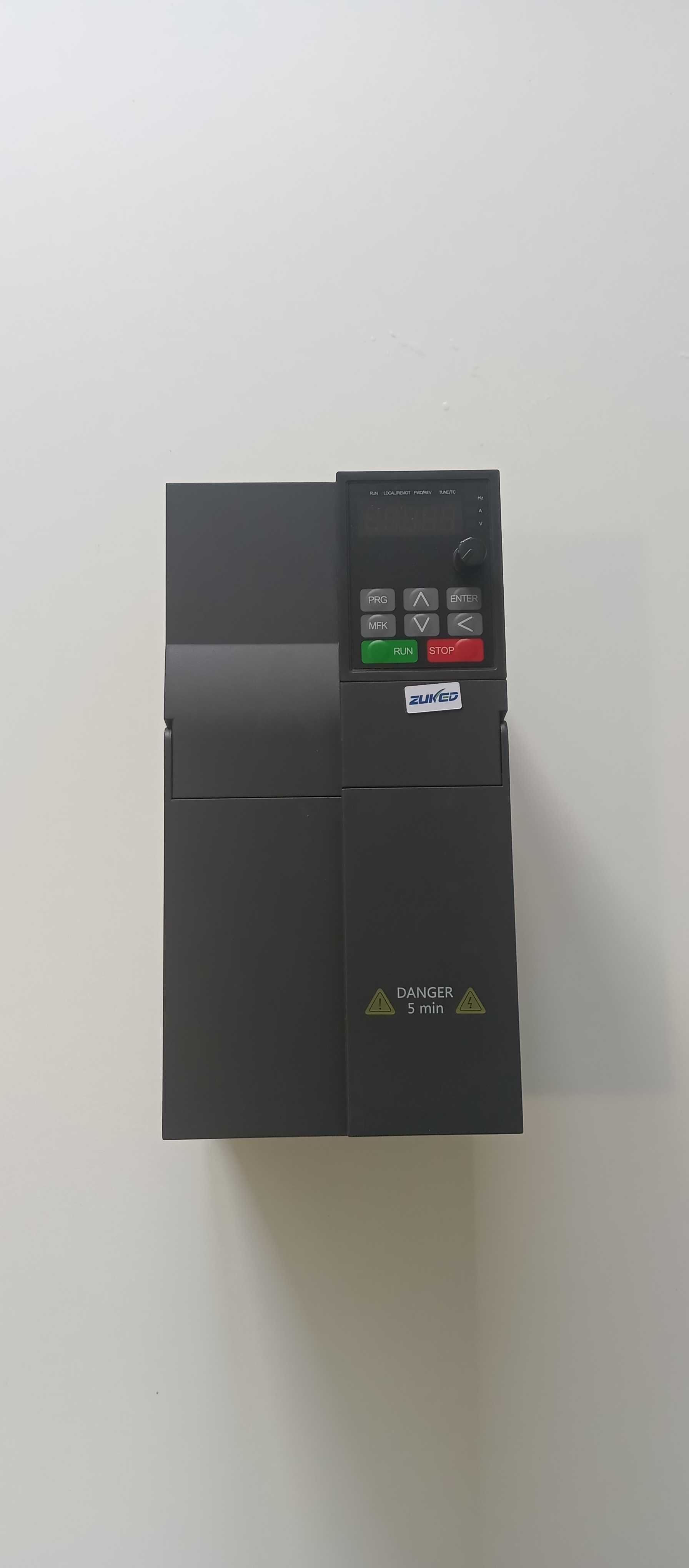 Перетворювач напруги 11 кВт 220-380
