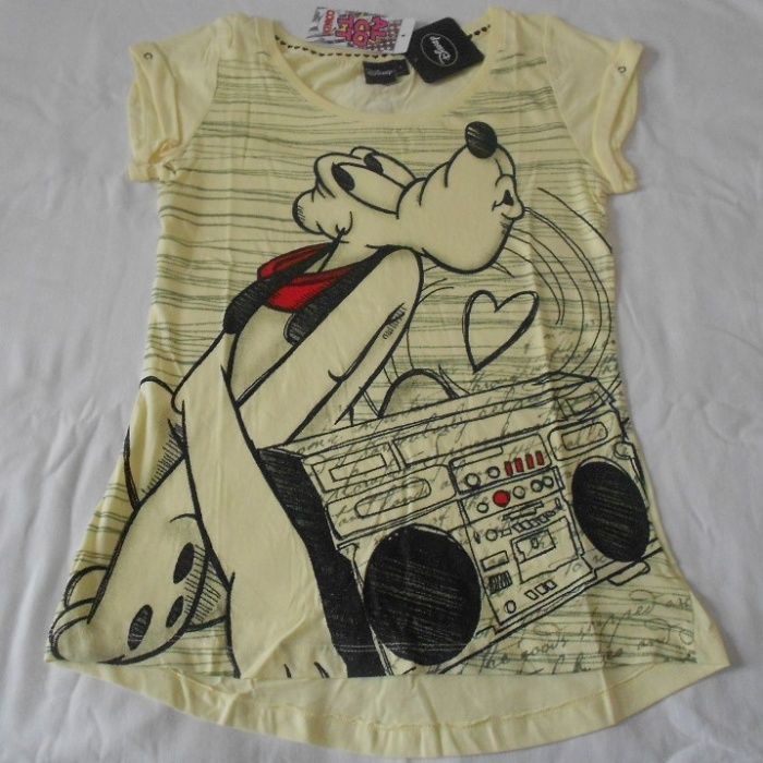 T-shirt de manga curta, da marca Alcott, modelo Disney. 100% Algodão