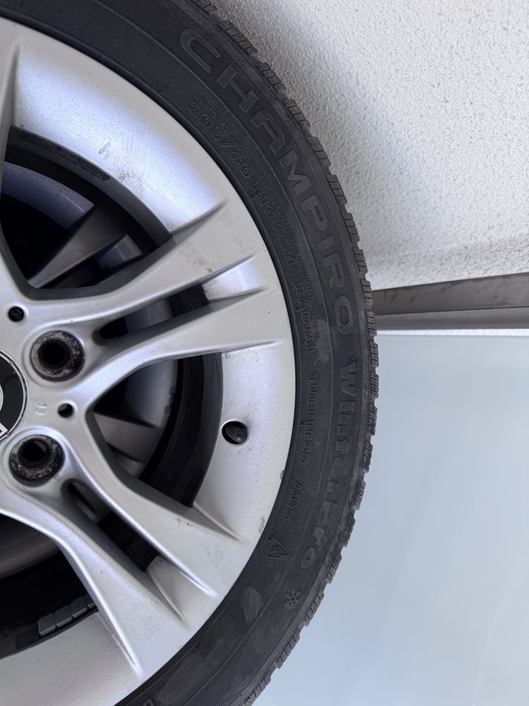 Felgi Bmw e90 16” + opony zimowe 205/60 R16