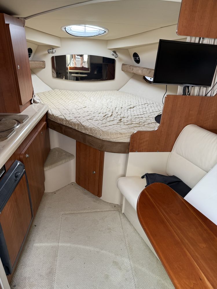 Łódź motorowa yacht Cruisers Yachts 300 CXi, Doral, Sea Ray, Monterey
