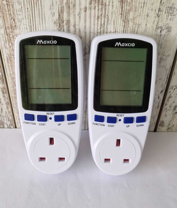 Miernik energii z wyświetlaczem LED, 2 sztuki