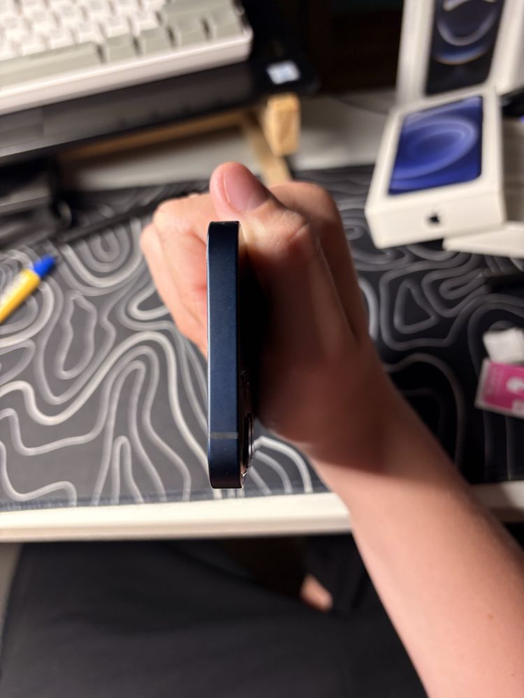 Iphone 12 +7 etui