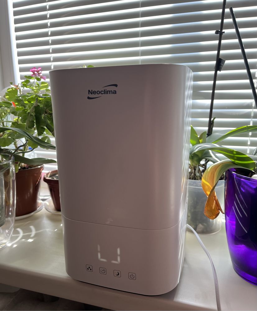 Увлажнитель воздуха Neoclima SP-55W