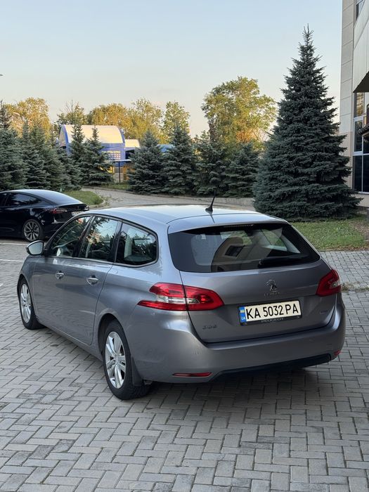 Продам Peugeot 2015