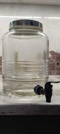 Słój szklany na wodę lemoniadę 5 l z podstawką drewnianą
