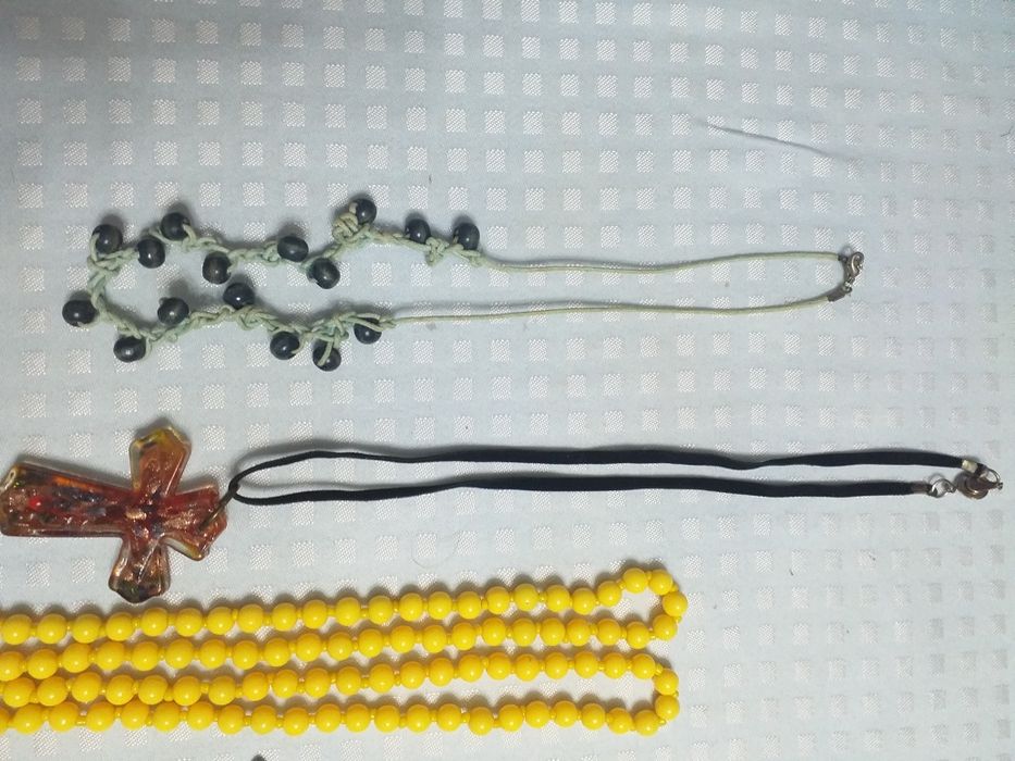 Conjunto de 12 fios e pulseiras