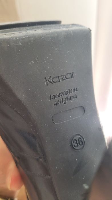 Botki Kazar 36 na słupku