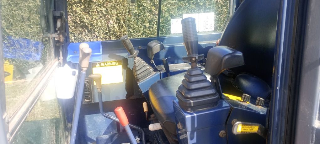 Minikoparka Hanix nie bobcat, nie  yanmar