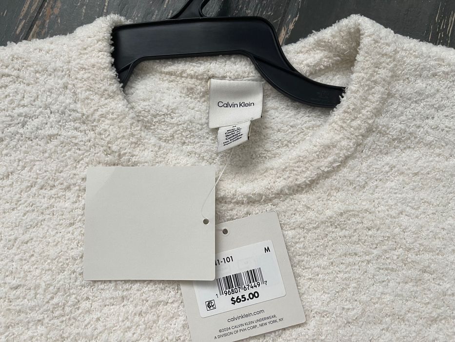 Calvin Klein original. Свитшот плюшевый р м