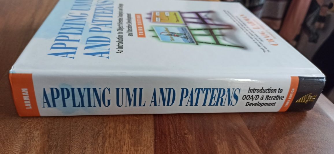 Applying UML And Patterns - Craig Larman, Prentice Hall PTR, 2013