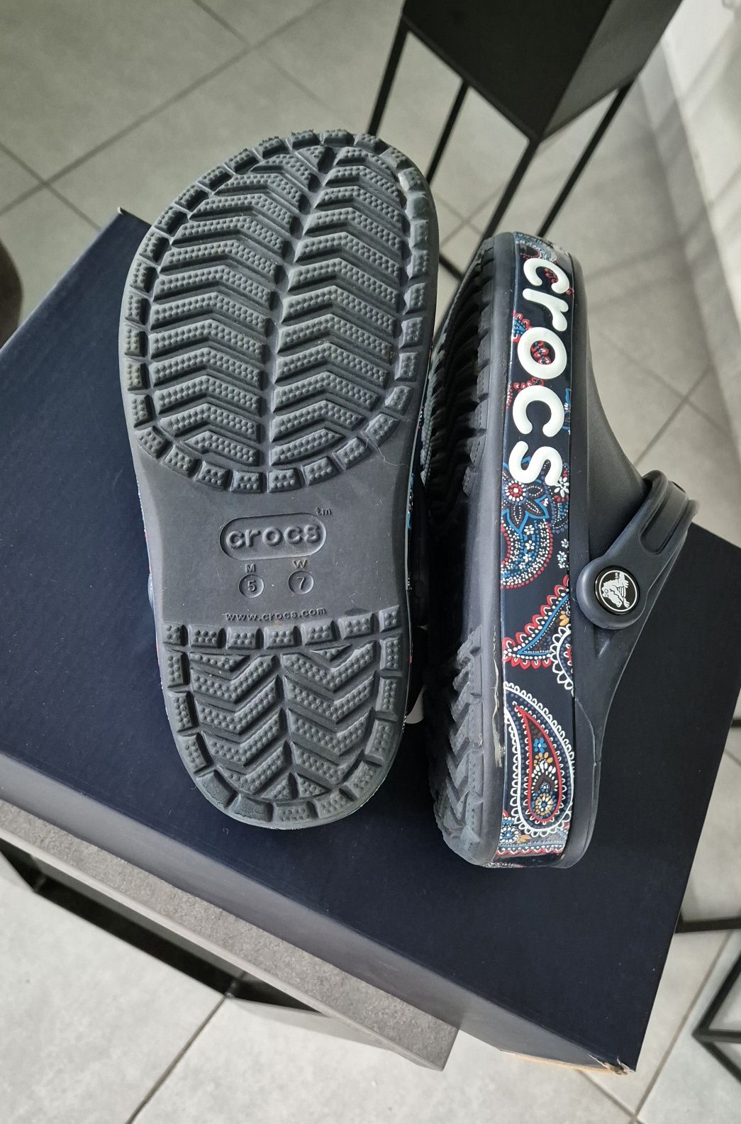 Crocs crocsy ( rozm. 37) M5 W7