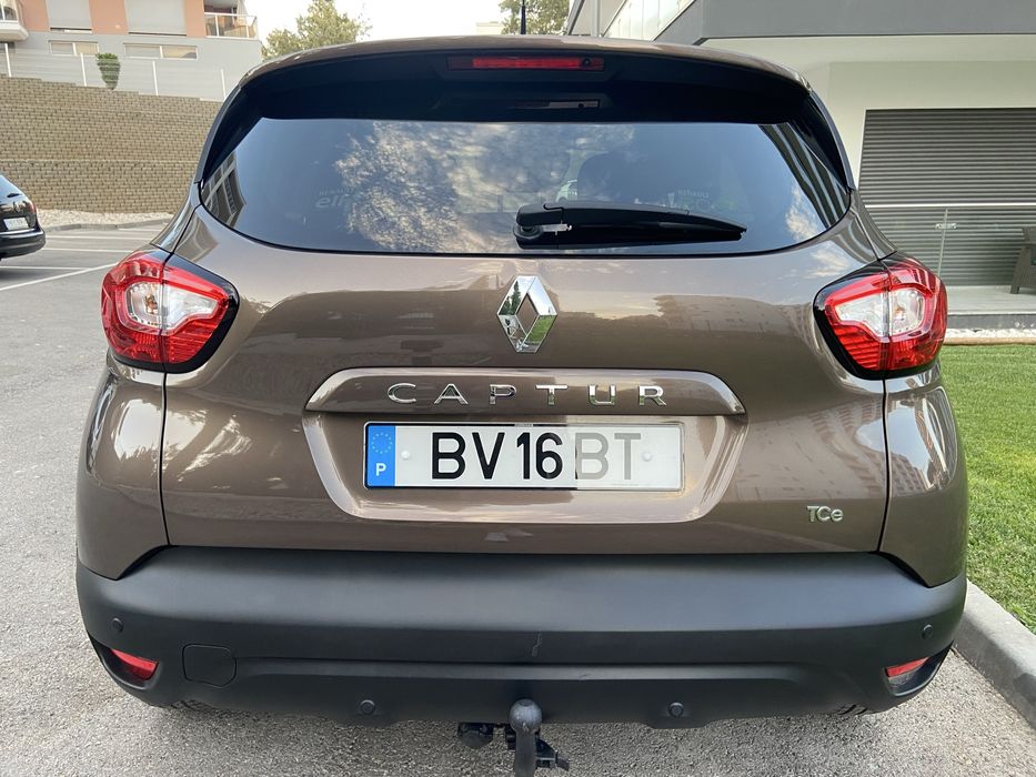 Captur Motor de Corrente 0.9 • 90 cv • Multimidia • Sem Riscos