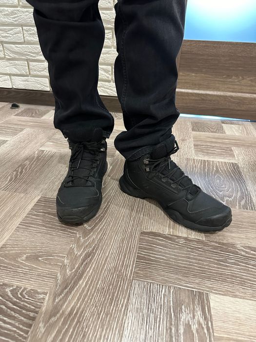Кросівки чоловічі зимові Adidas Terrex 43 1/3 розмір на стопу 26,5 см