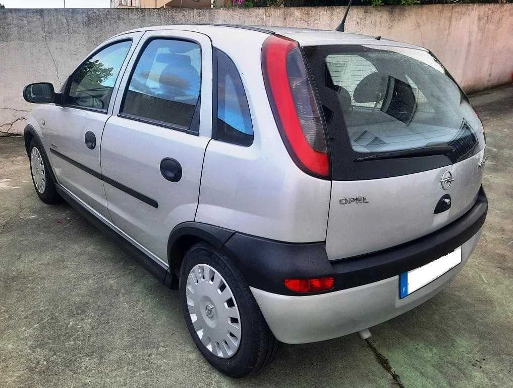 Opel corsa 1.2 16v Automático / AC