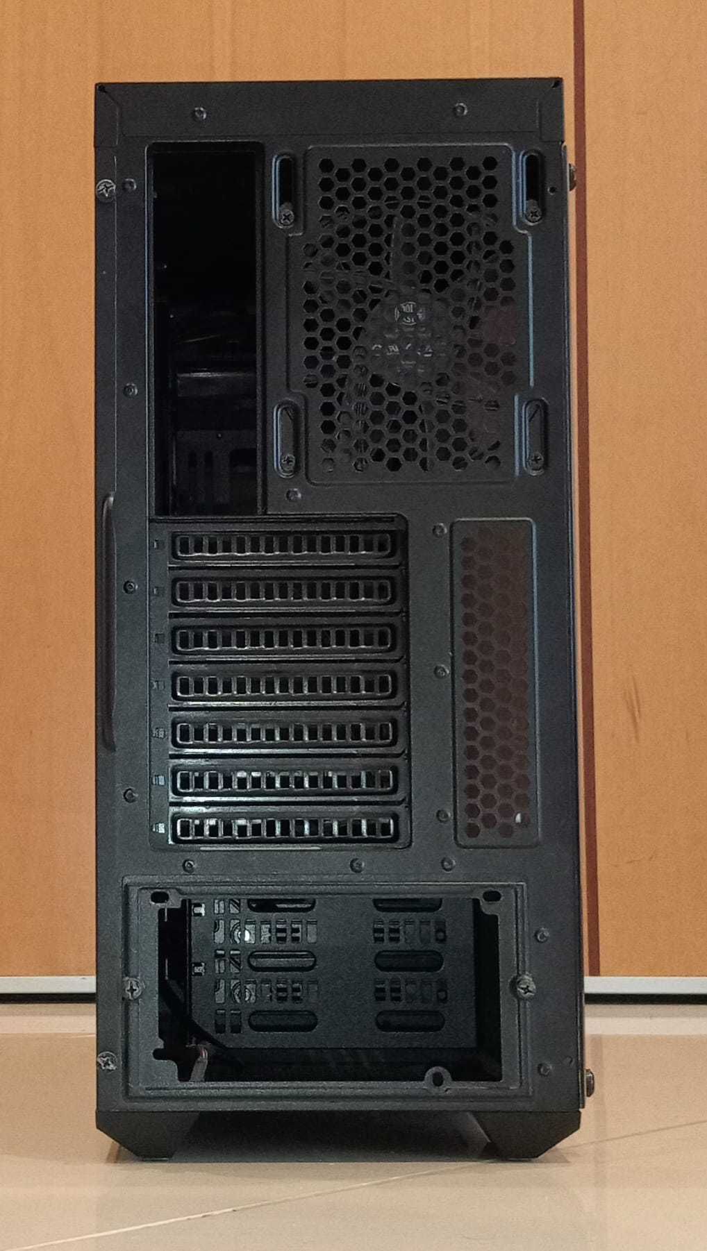 Caixa PC Cooler Master Masterbox MB600L