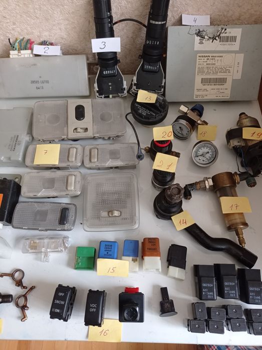 Кришка топливного бака.Запчастини.Інфініті F35.