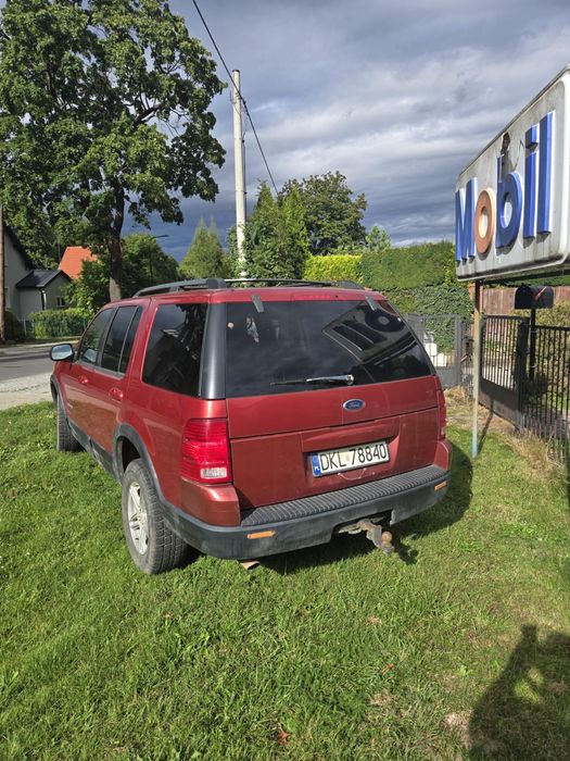 Amerykanski Ford Explorer