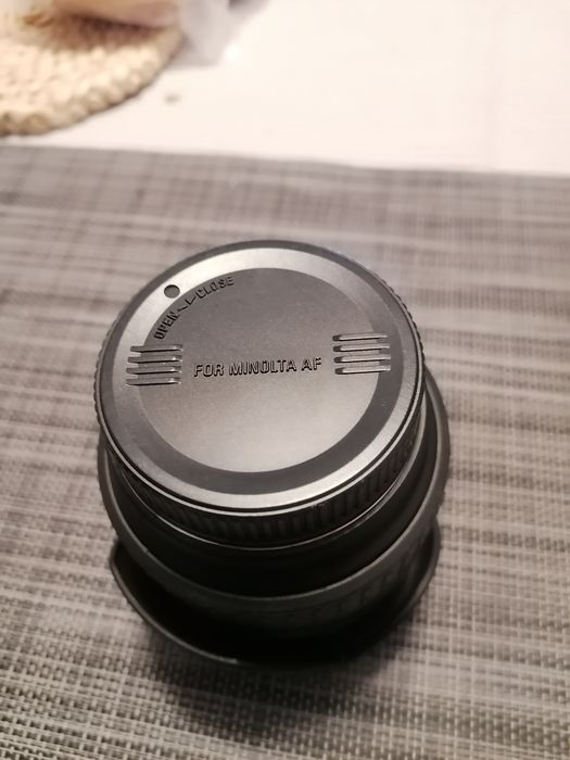 Lente Sigma 28-200