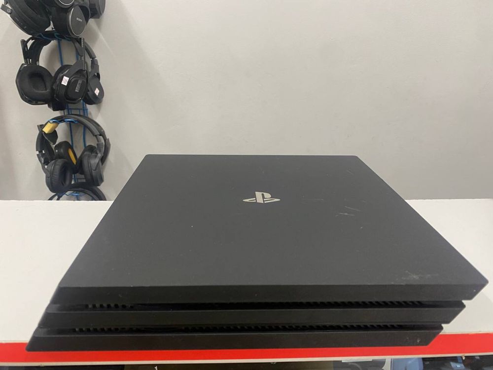 PlayStation 4 Pro 1 TB