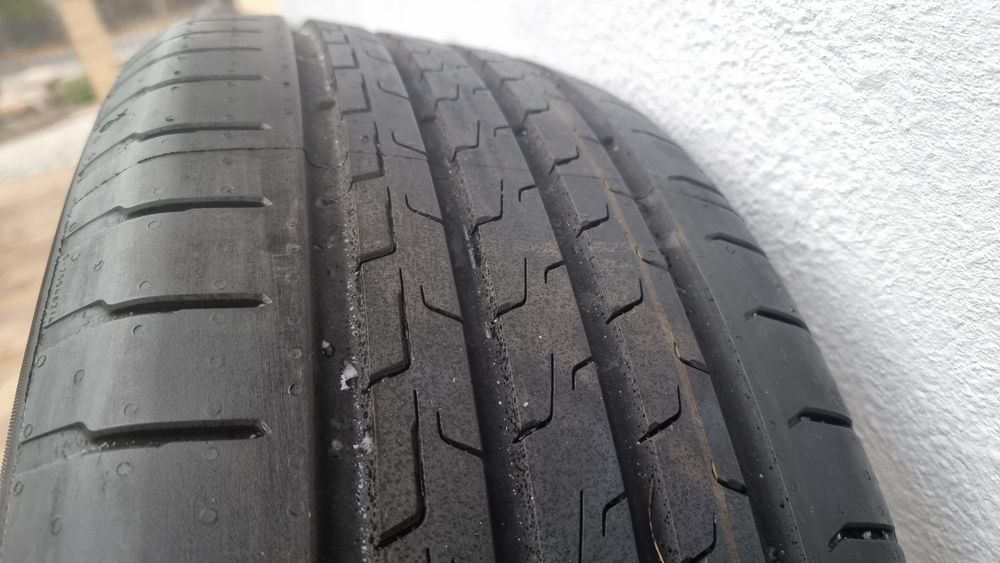 OPONY LETNIE/215/50/R18 AUDIQ3/Continental ecocontact 6!
