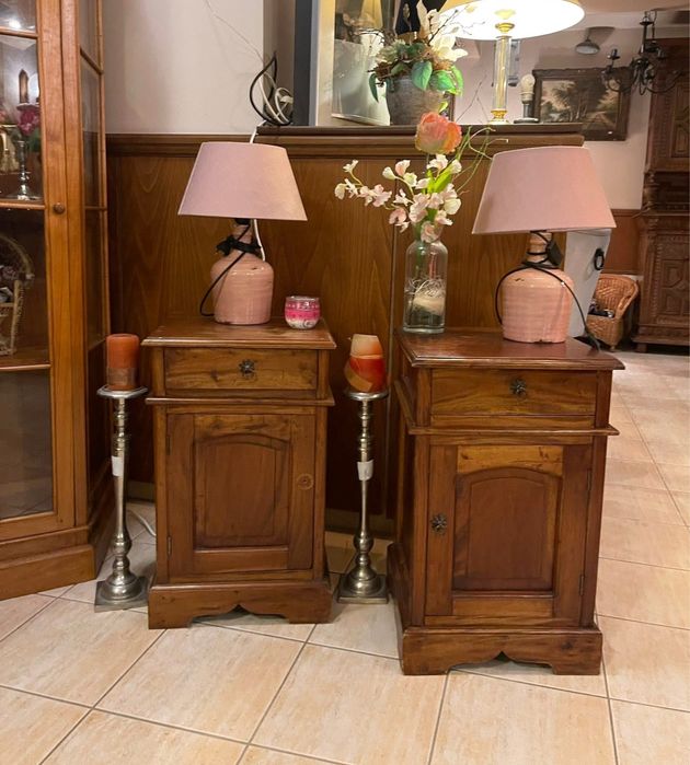 Тумби прикраватні, парні тумбочки