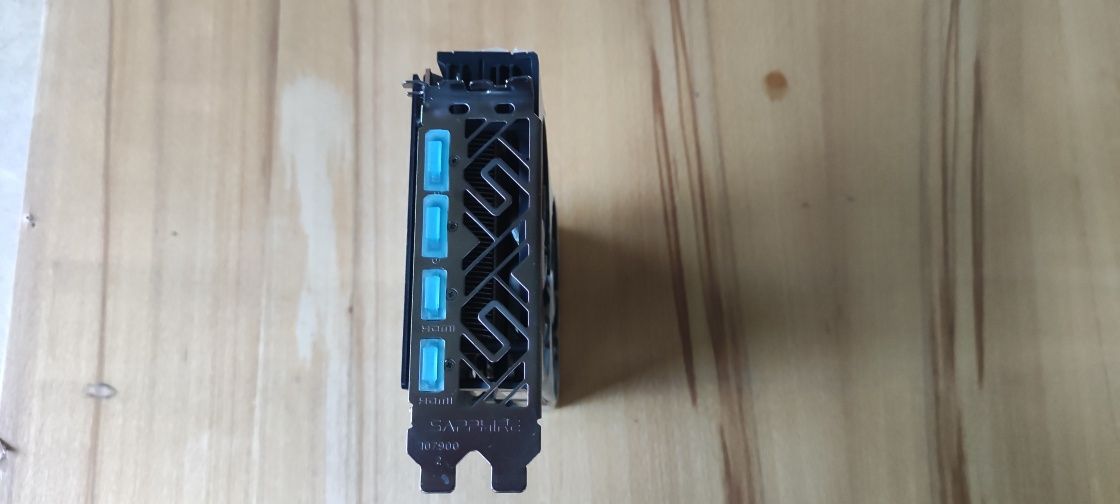 Продам ігрову відеокарти Sapphire Pulse RX 5600XT 6 Gb