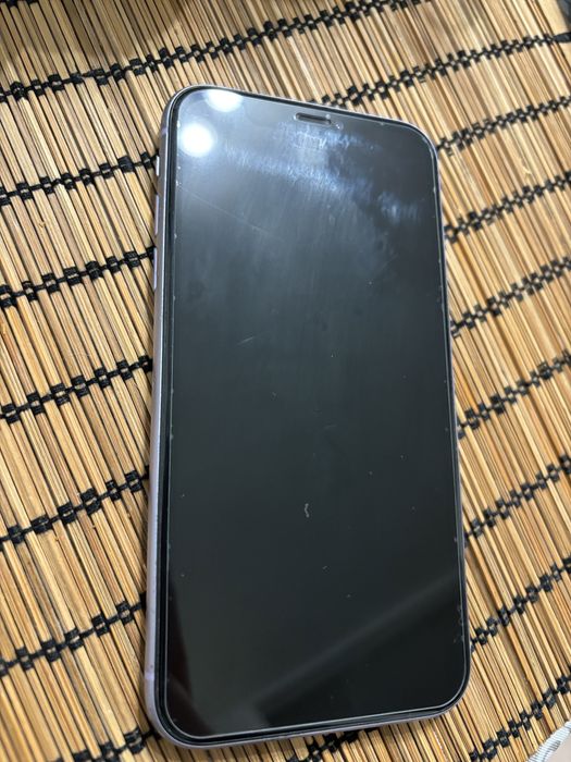 Telefon Iphone 11