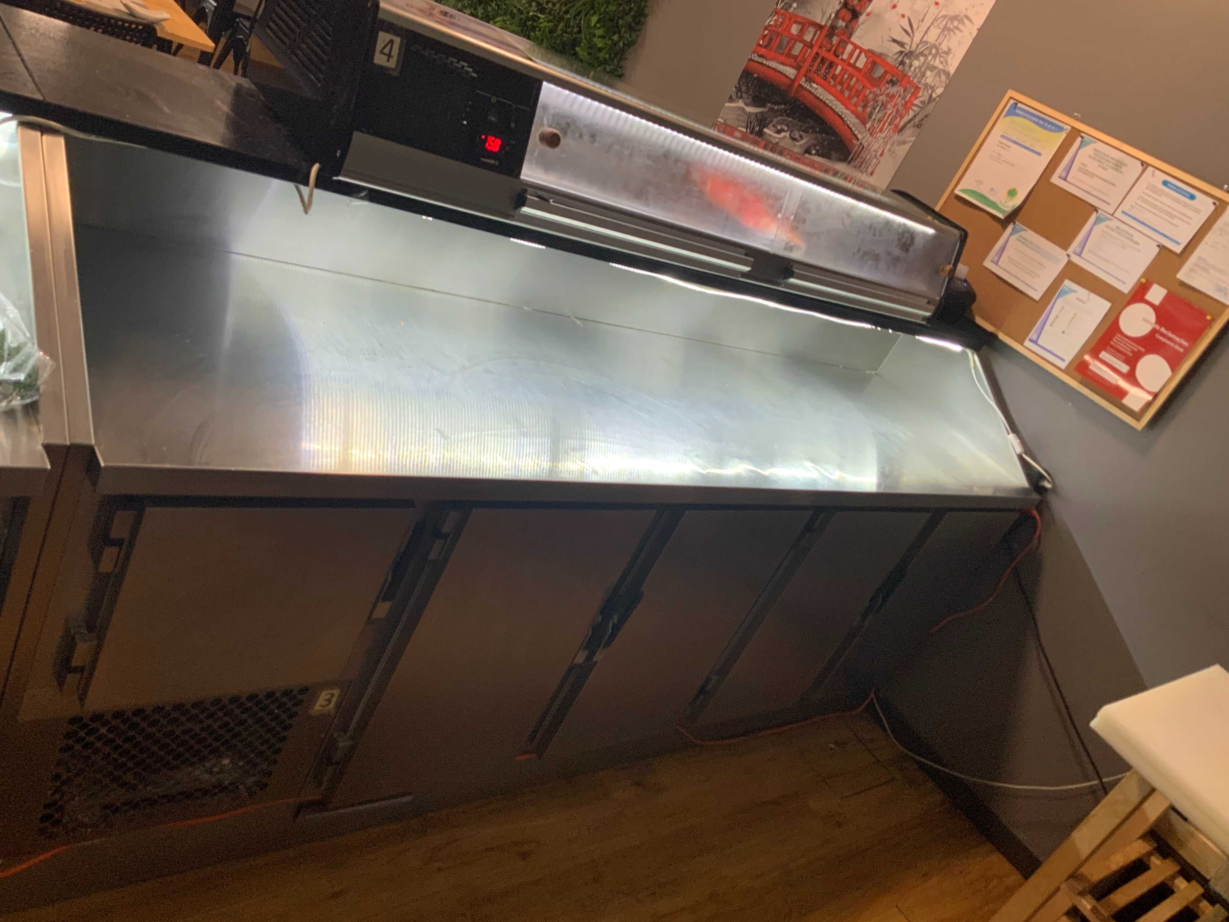 Balcão em inox com lux LED